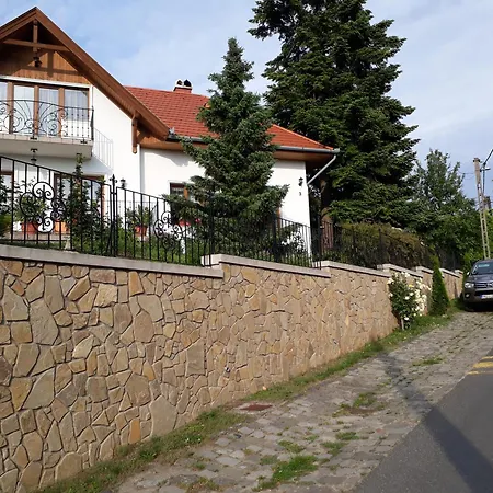 Boni * Balatonboglár
